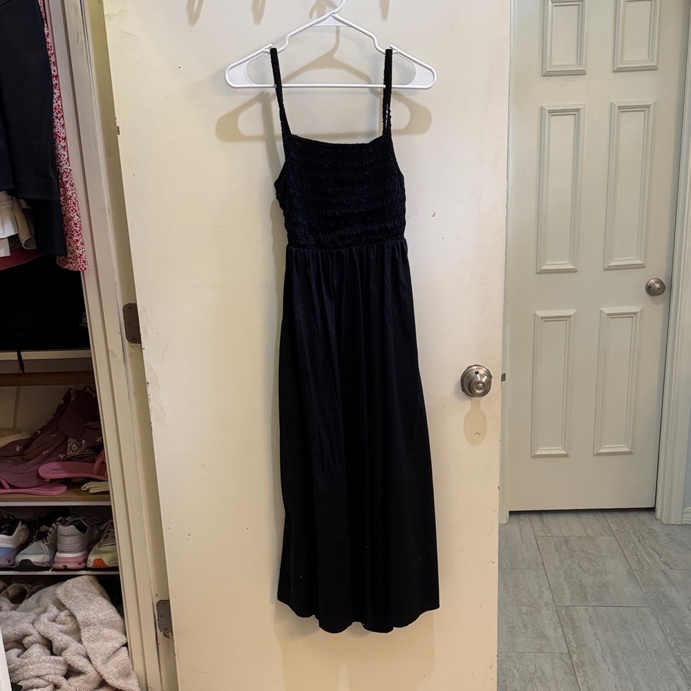 Elegant Black Midi Dress